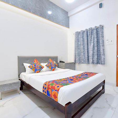 Fabhotel Grand Embassy Indore Exteriör bild