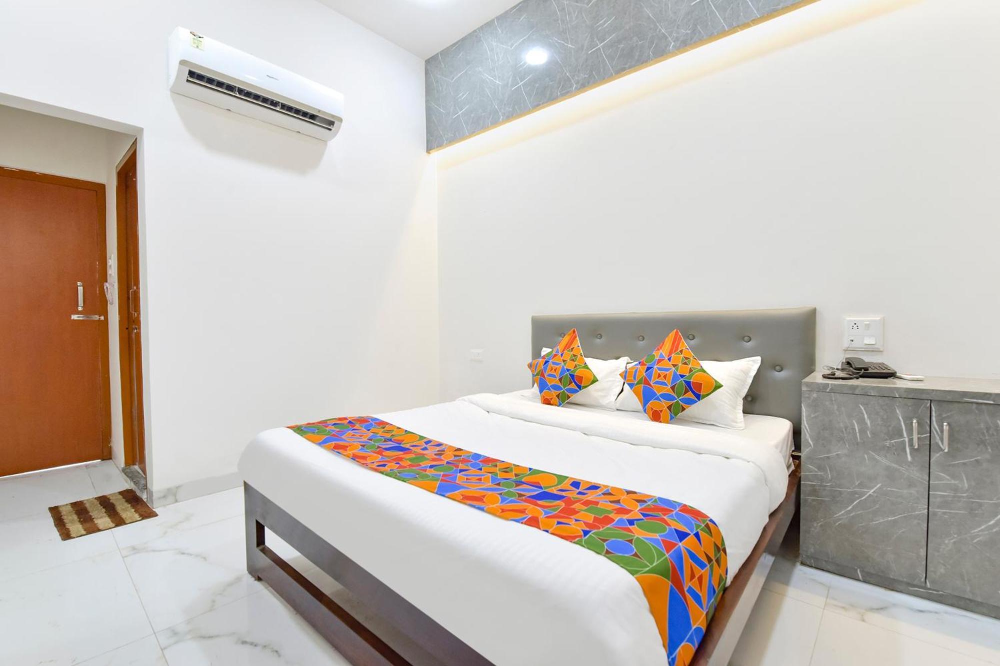 Fabhotel Grand Embassy Indore Exteriör bild