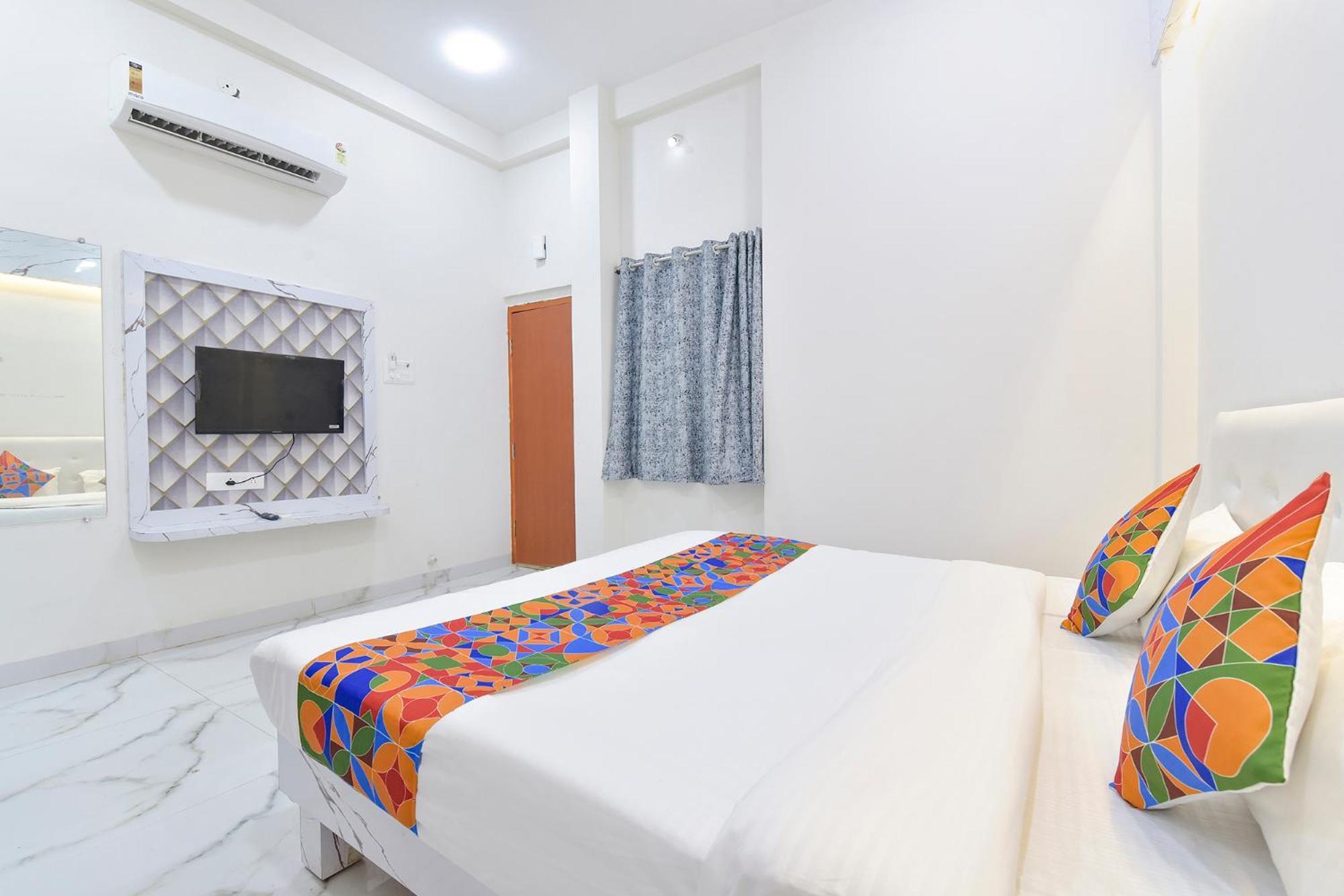 Fabhotel Grand Embassy Indore Exteriör bild